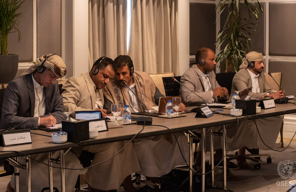 27 May 2022 – Ansar Allah delegation members attending the Special Envoy meeting with the parties on opening roads in Taiz and other governorates. Amman, Jordan. Photo: OSESGY/ Abdel Rahman Alzorgan